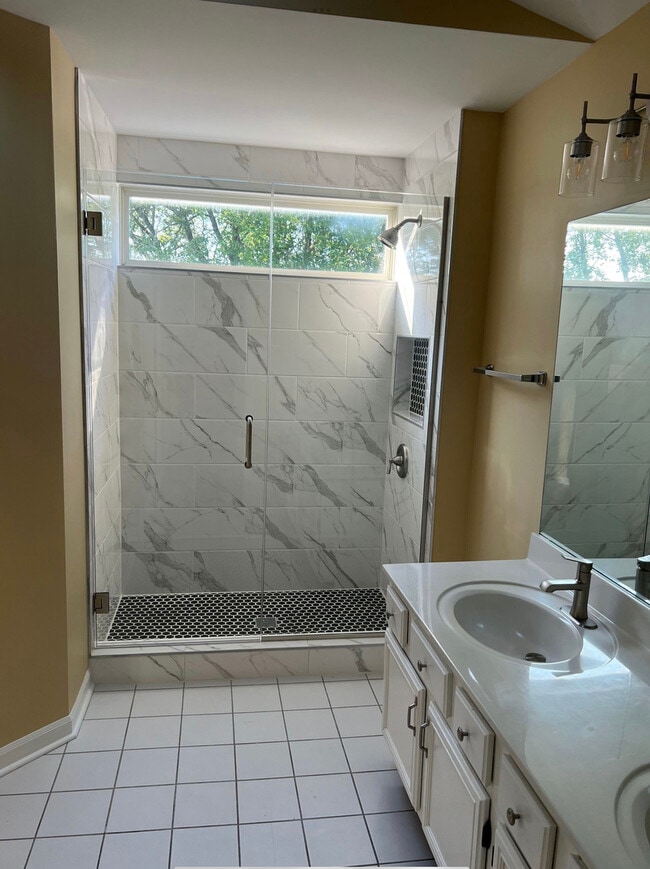 Building Photo - 426 Thunder Ridge