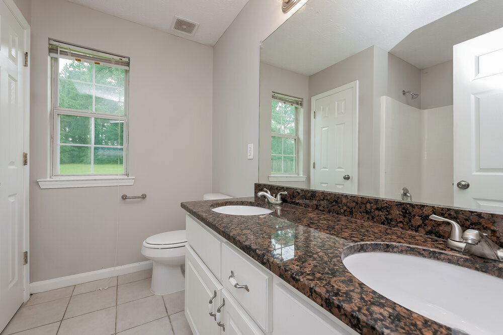 Building Photo - 101 Floresta Dr