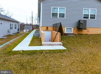 Building Photo - 5705 Crestwood Pl