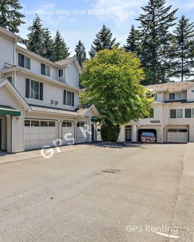 Primary Photo - 16227 Northup Way