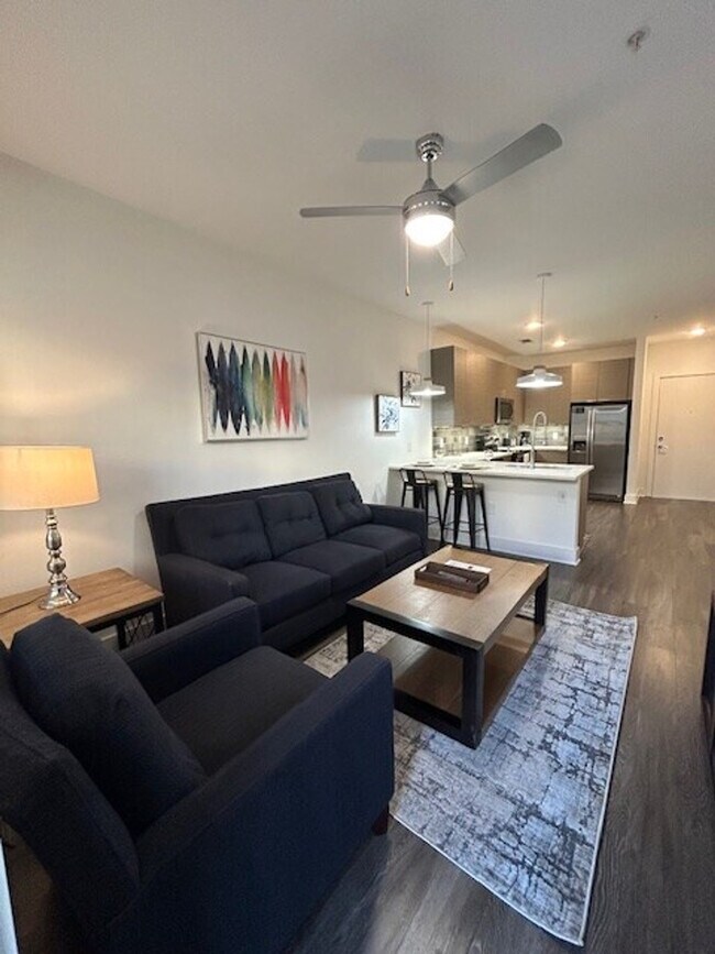 Building Photo - 915 Battery Ave SE