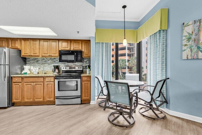 Building Photo - 2710 N Ocean Blvd