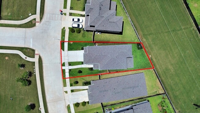 Building Photo - 4042 Colony Ln