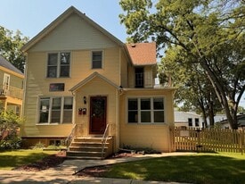 Building Photo - 1812 Madison St