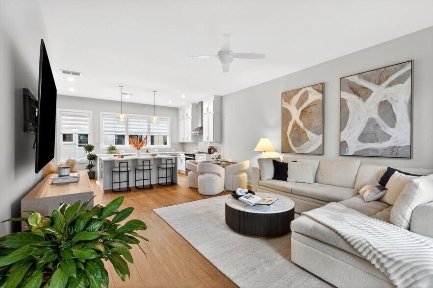 Building Photo - 2641 Mackintosh Ct