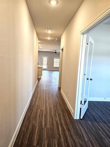 Building Photo - 721 Fossil Grv Dr