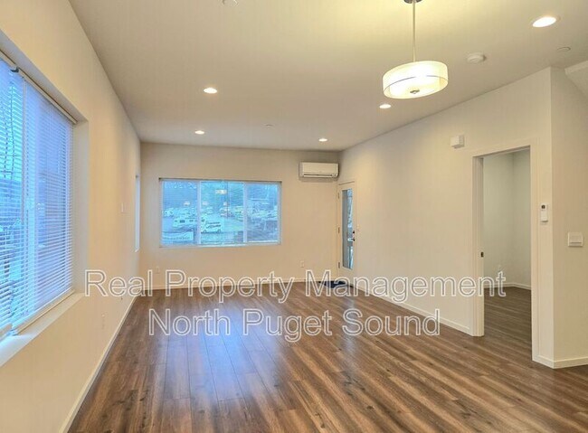 Building Photo - 17417 W Main St