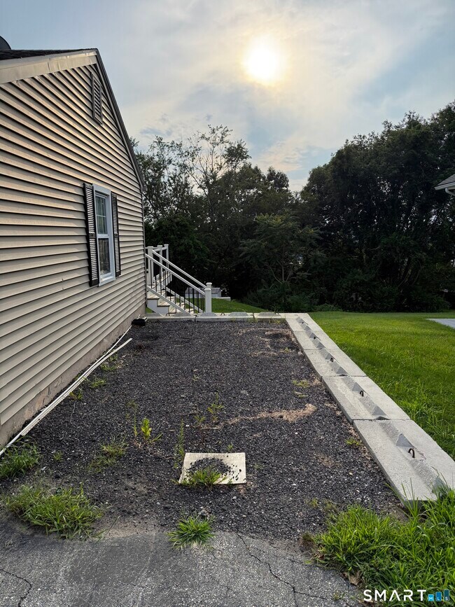 Building Photo - 249 Virgo Dr