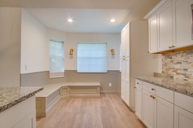 Building Photo - West Pensacola 3BR, 2BA Brick Home Near NAS Pensacola with Screened Porch, Spacious Kitchen & Ope...