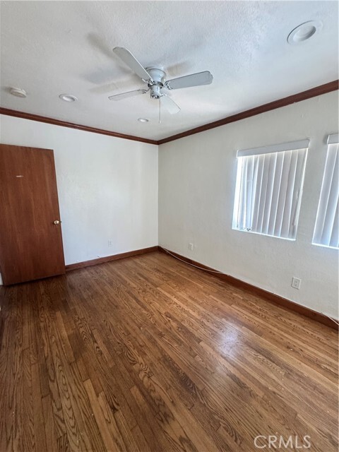 Building Photo - 3533 W 116th St