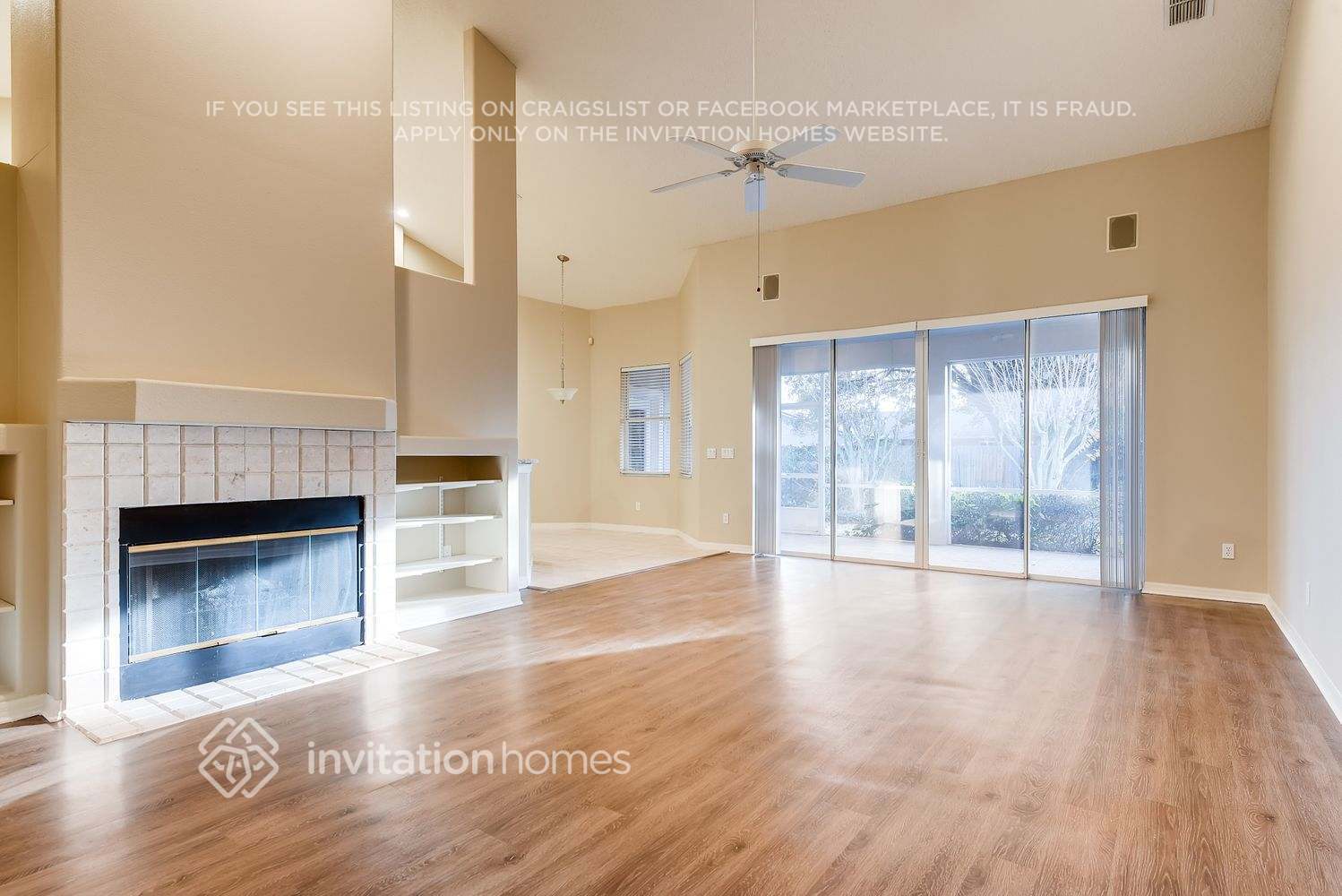 Building Photo - 4843 Lorraine Way