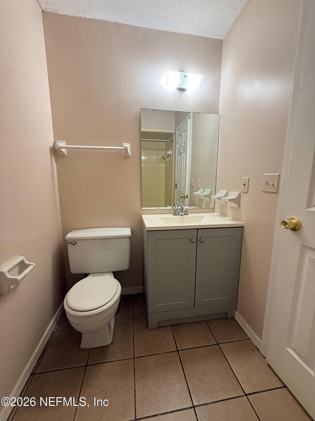 Building Photo - 470 Crabapple Ct