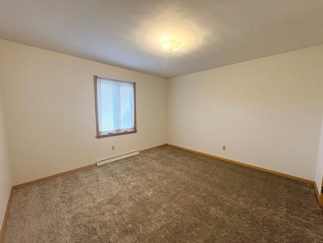 Building Photo - 2801 Grandview-500 Prospect