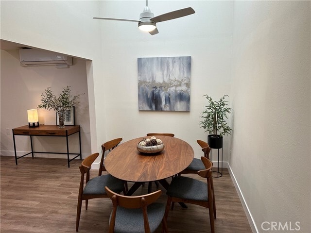 Building Photo - 370 Avenida Castilla