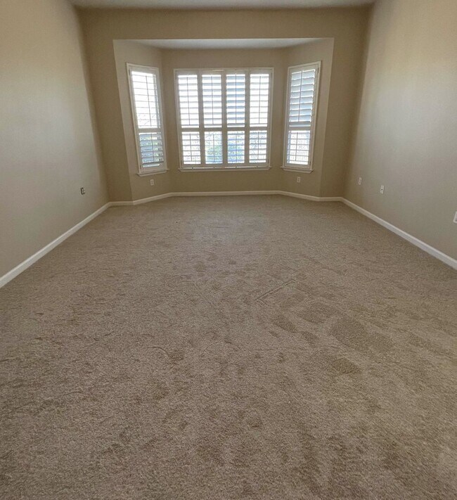 Building Photo - 106 Morning Glory Cir