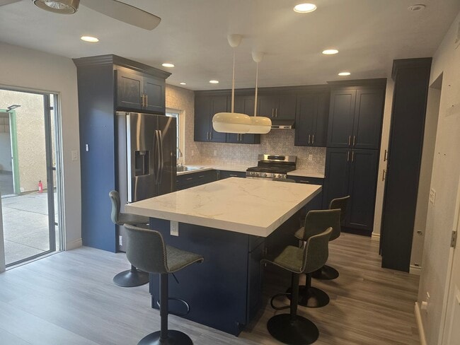 Primary Photo - Beautiful Townhome for Rent