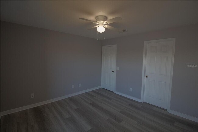 Building Photo - 8837 Latrec Ave