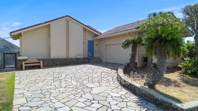 Building Photo - 1005 Kalahu Pl