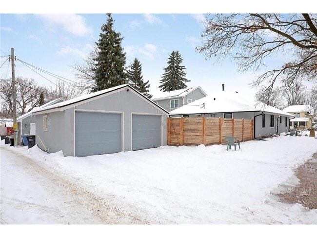 Building Photo - 5101 Zenith Ave S