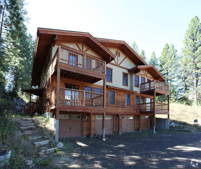 Building Photo - 607 N 3rd St