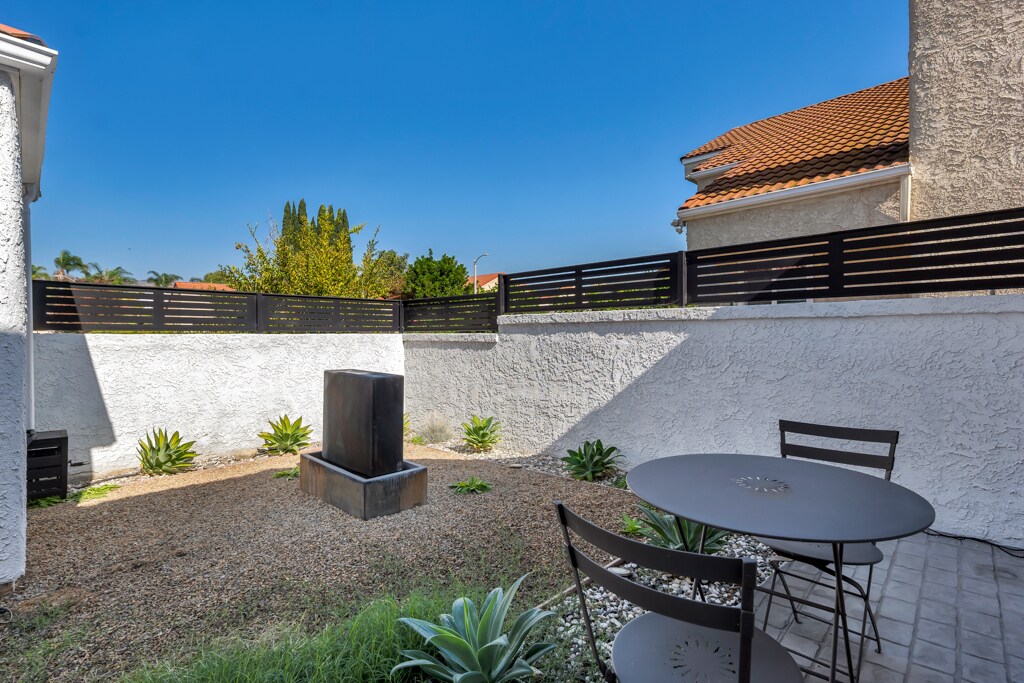 Building Photo - 15290 Bambi Ct