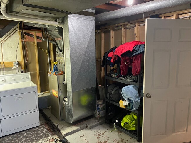 Laundry/storage. - 826 Hall St