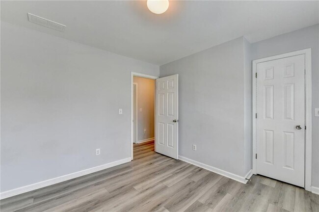 Building Photo - 7635 Harrogate Pl