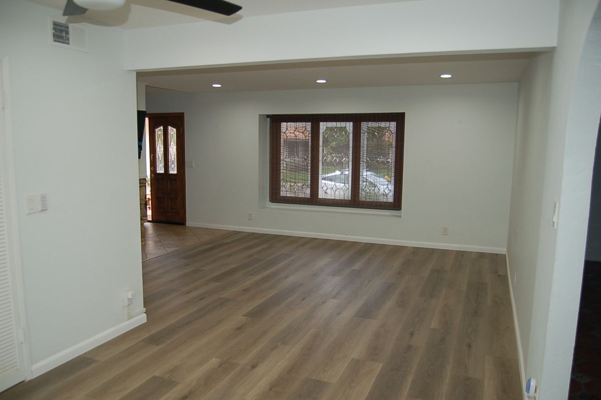 Building Photo - 211 Tanforan Ln