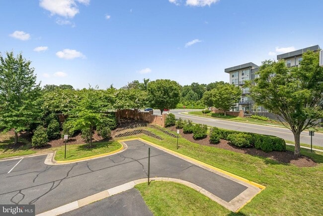 Building Photo - 15503 John Diskin Cir