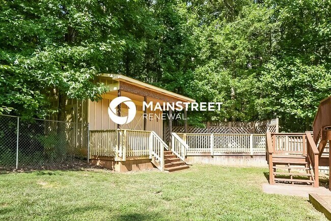 Building Photo - 4 Bedroom Pet-Friendly Home in Rydal, GA with Main Street Renewal