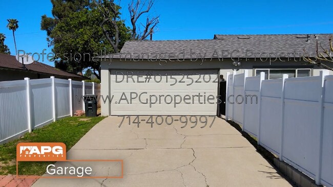 Building Photo - Newly updated 3 bedroom / 2 bathroom house...