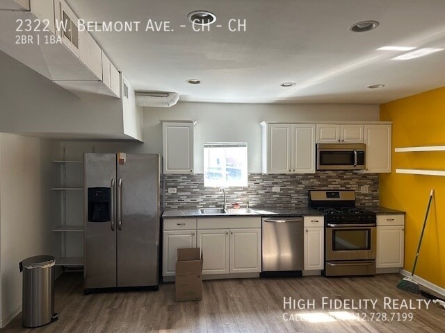 Building Photo - 2322 W Belmont Ave