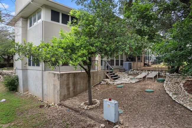 Building Photo - 5306 Beacon Dr