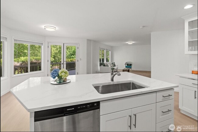 Building Photo - 10618 176th Ct NE