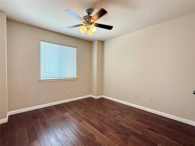 Building Photo - 11128 Sandstone Trail