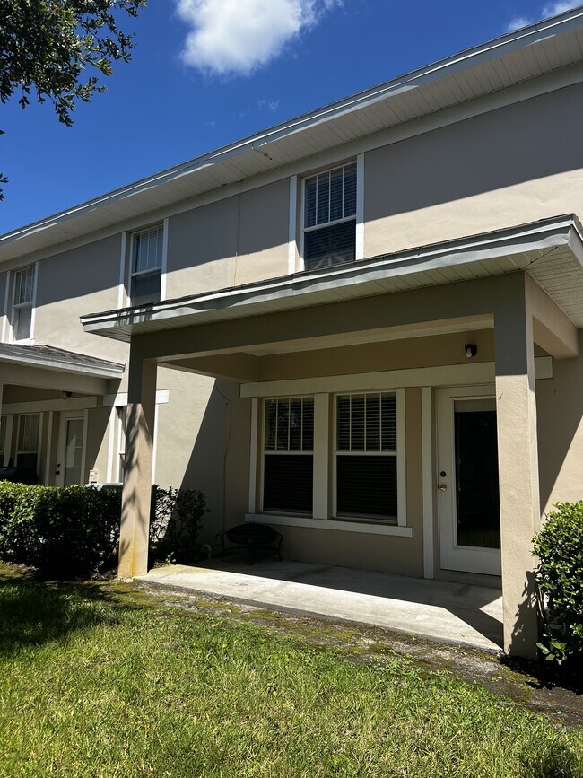 Building Photo - 2060 Cypress Bay Blvd