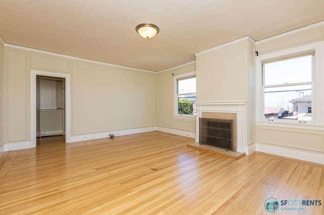 Building Photo - Pacific Heights: Remodeled Single Family H...