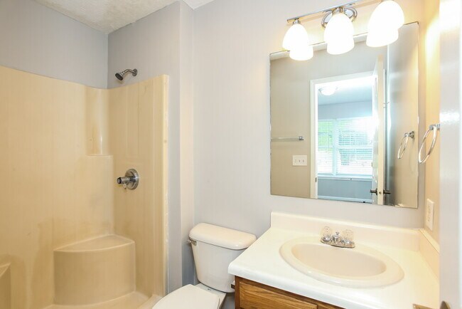 Building Photo - 7825 Jaclyn Dr