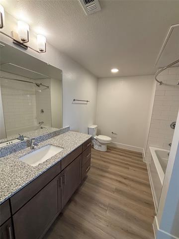 Building Photo - 300 N McDonald St