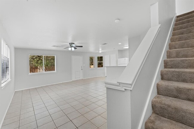 Building Photo - 840 Sagewood Trail