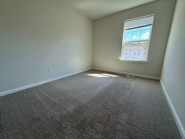 Building Photo - PARKLAND SCHOOLS- NEW CONSTRUCTION 3 BDRM ...