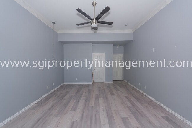 Building Photo - 6001 Pinwood Cir