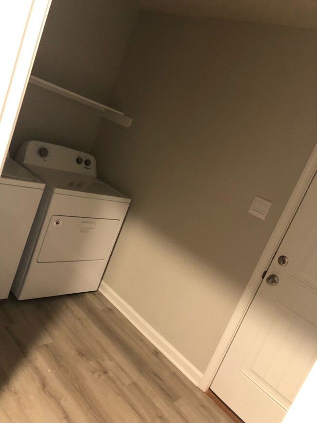 Building Photo - 18175 Fox Hollow Loop