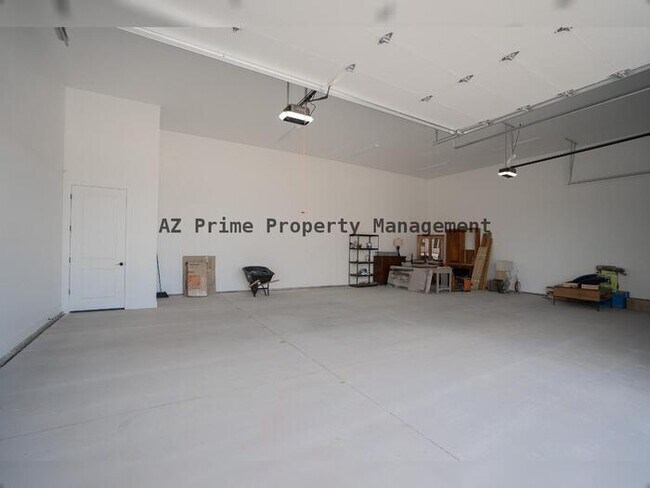 Building Photo - 4831 W Pearce Rd