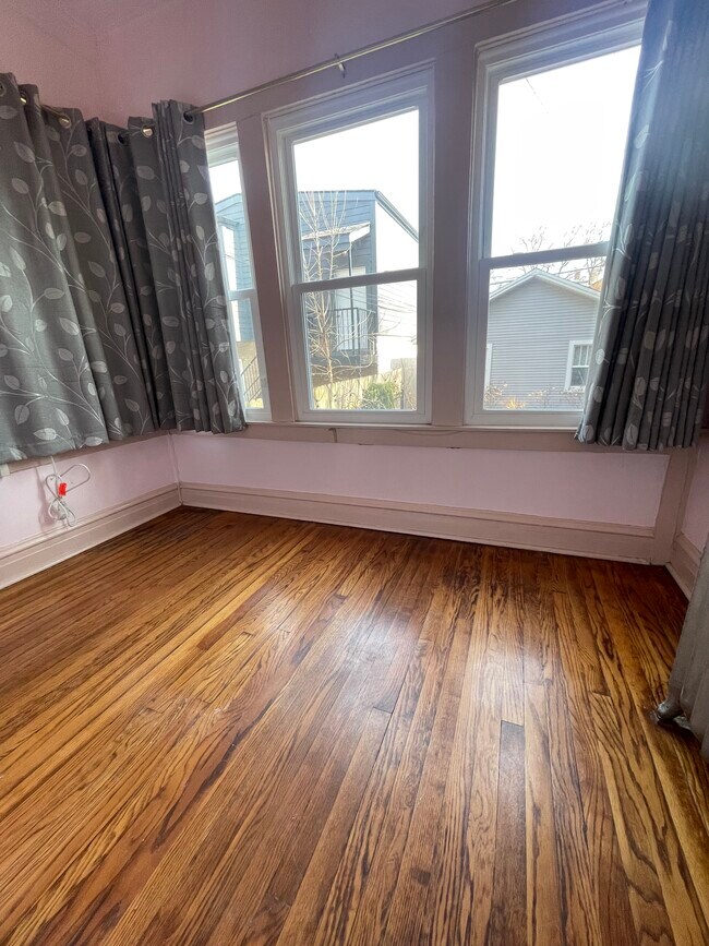 Office/Sun room or spare bedroom off Master Bedroom - 5735 N Washtenaw Ave