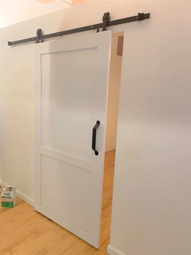 Building Photo - 111 Beach St