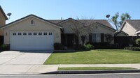 Building Photo - Home in Northwest Bakersfield with Solar