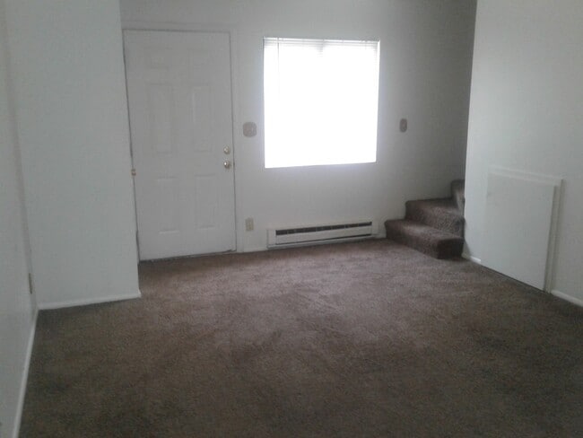 Primary Photo - 2 bedroom, 1.5 bathroom condo near SUU