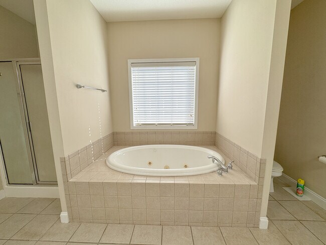 Building Photo - 1220 Lattice Ct