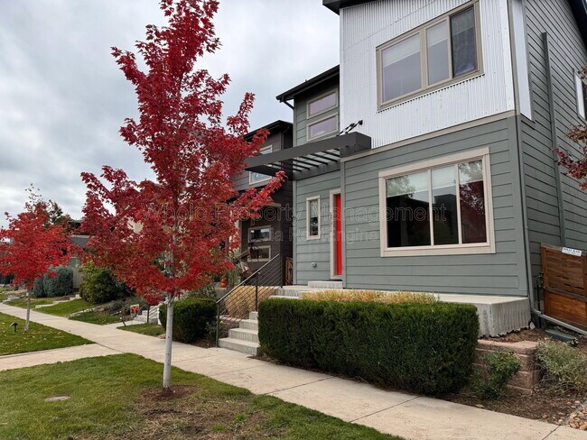 Building Photo - 6771 Larsh Dr